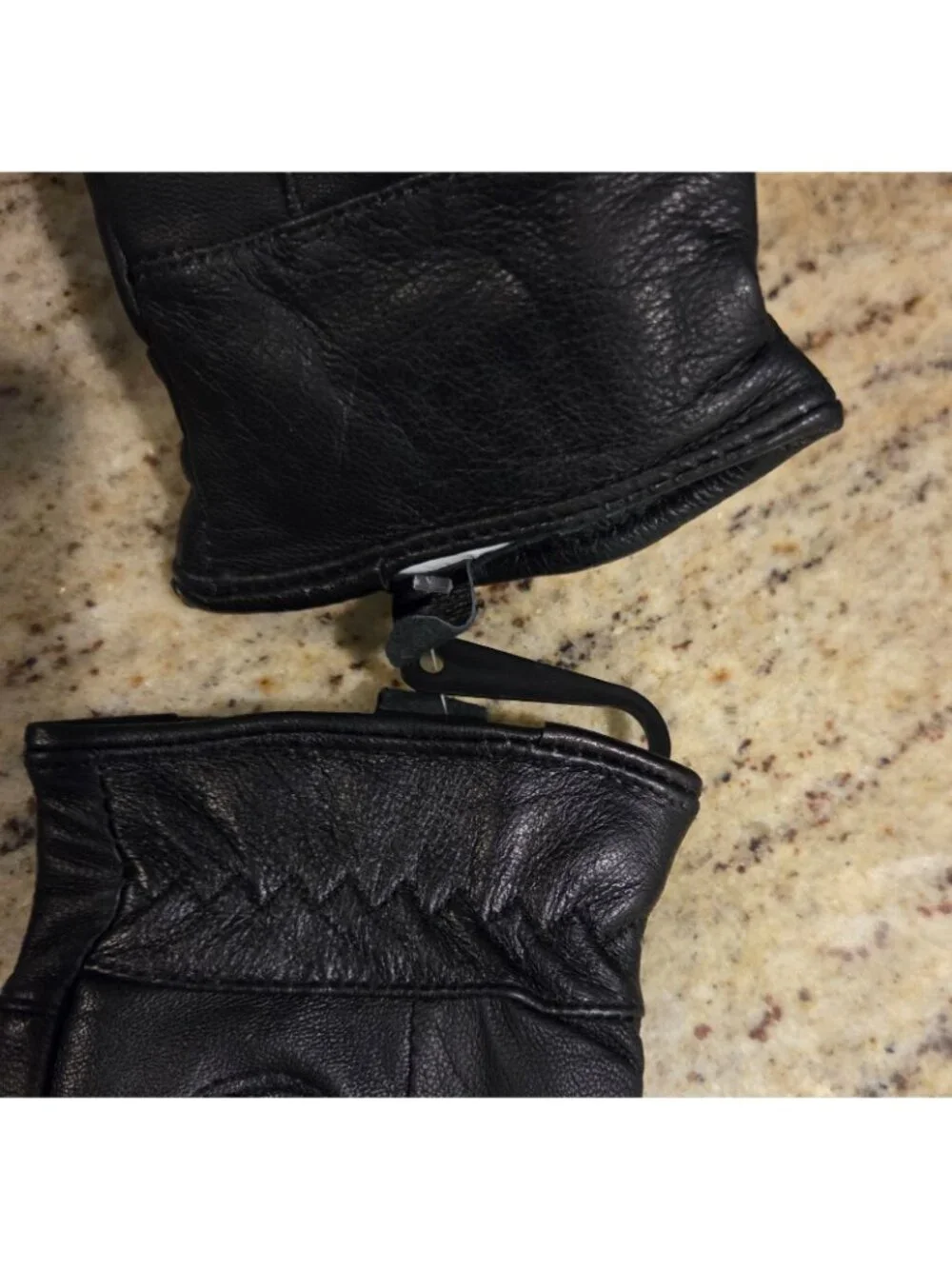 New! Women's Size S Fleece Lined Black Leather Gloves